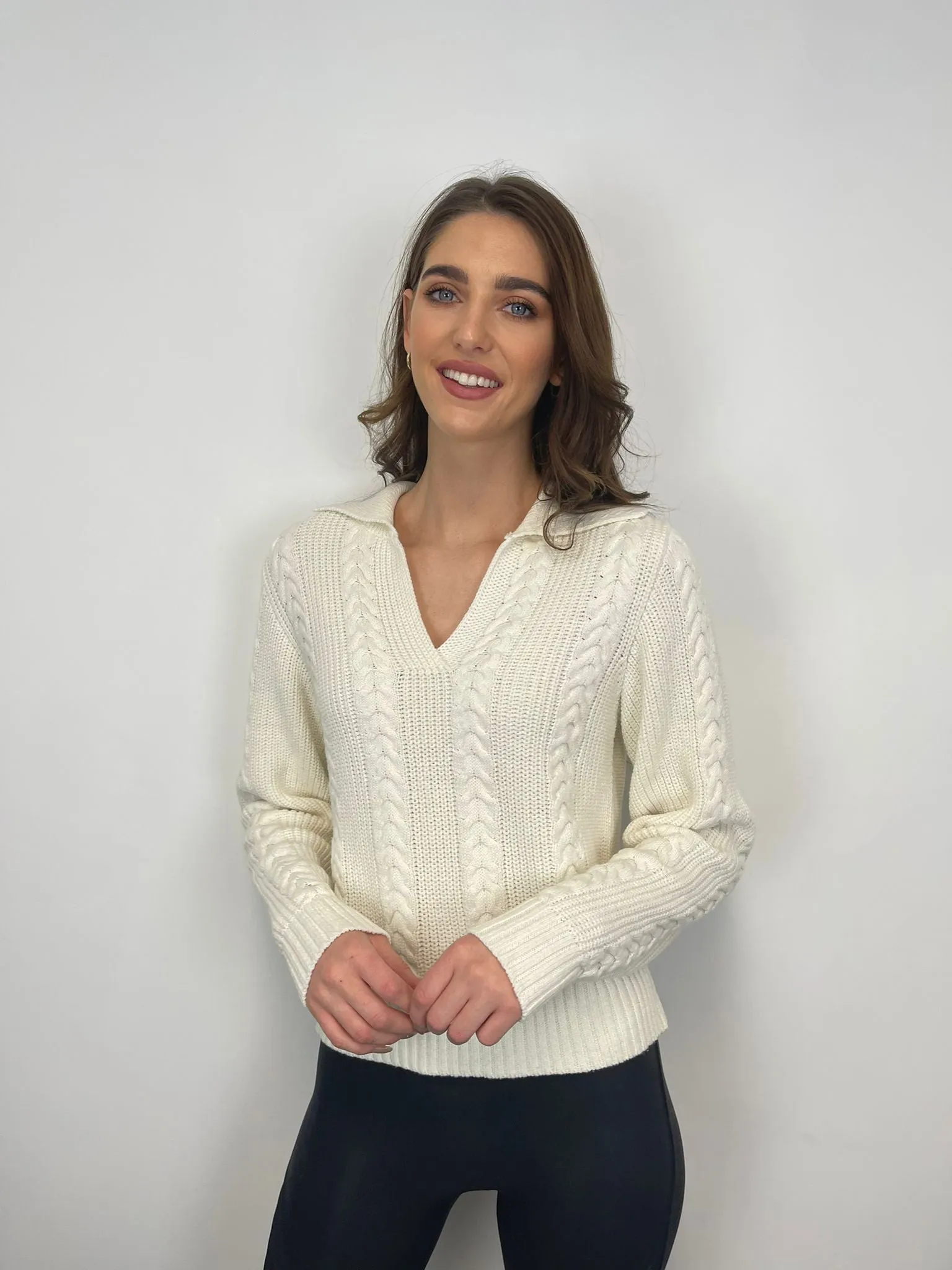 Asha Cropped Knitted Jumper (Cream)