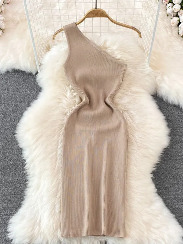Curve-Hugging One Shoulder Bodycon Midi Dress in High Stretch