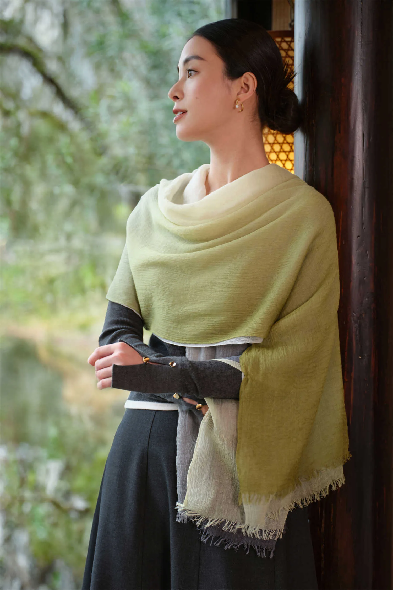 EP YAYING Gradient Water-Soluble Cashmere Scarf