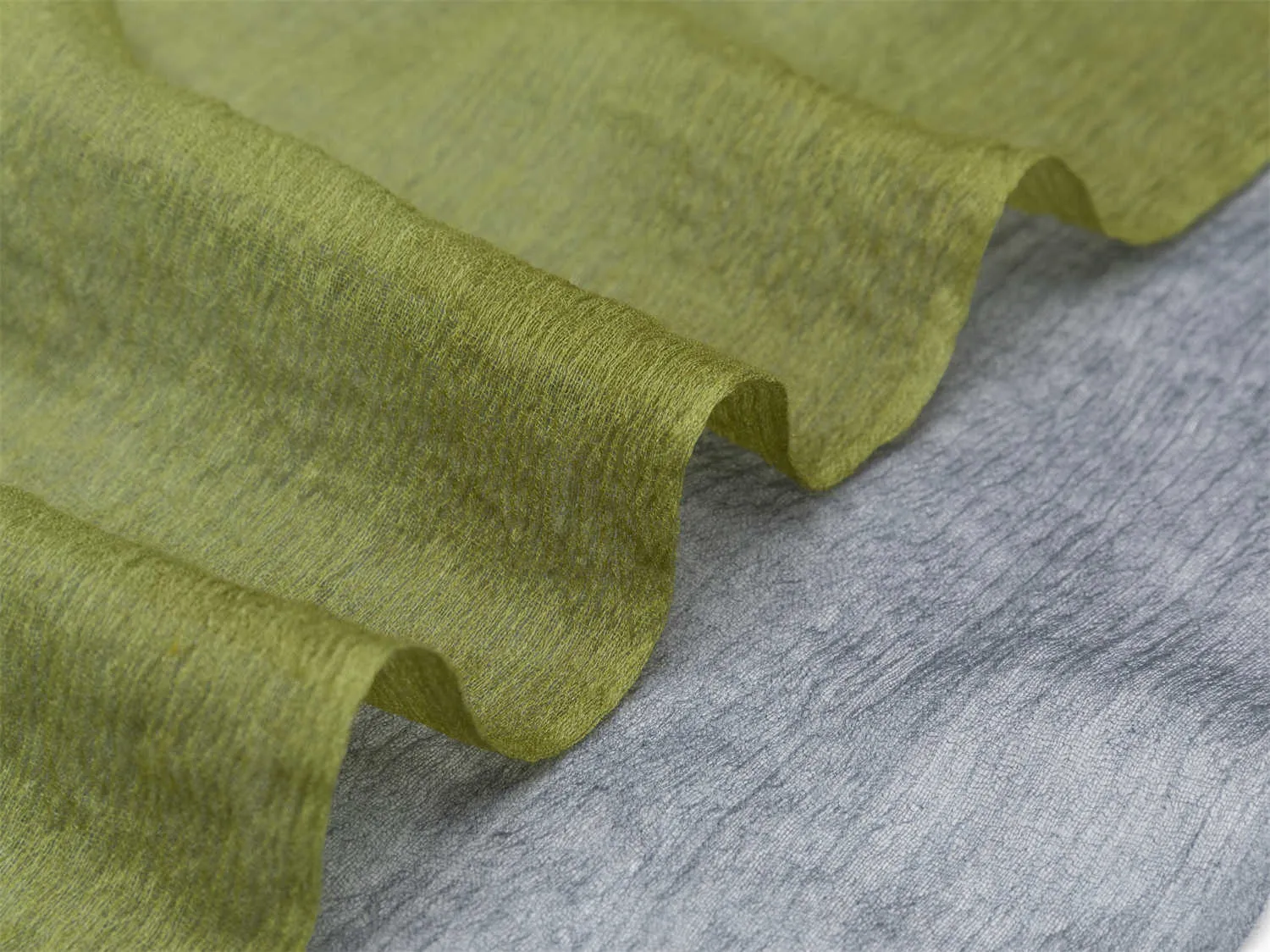 EP YAYING Gradient Water-Soluble Cashmere Scarf