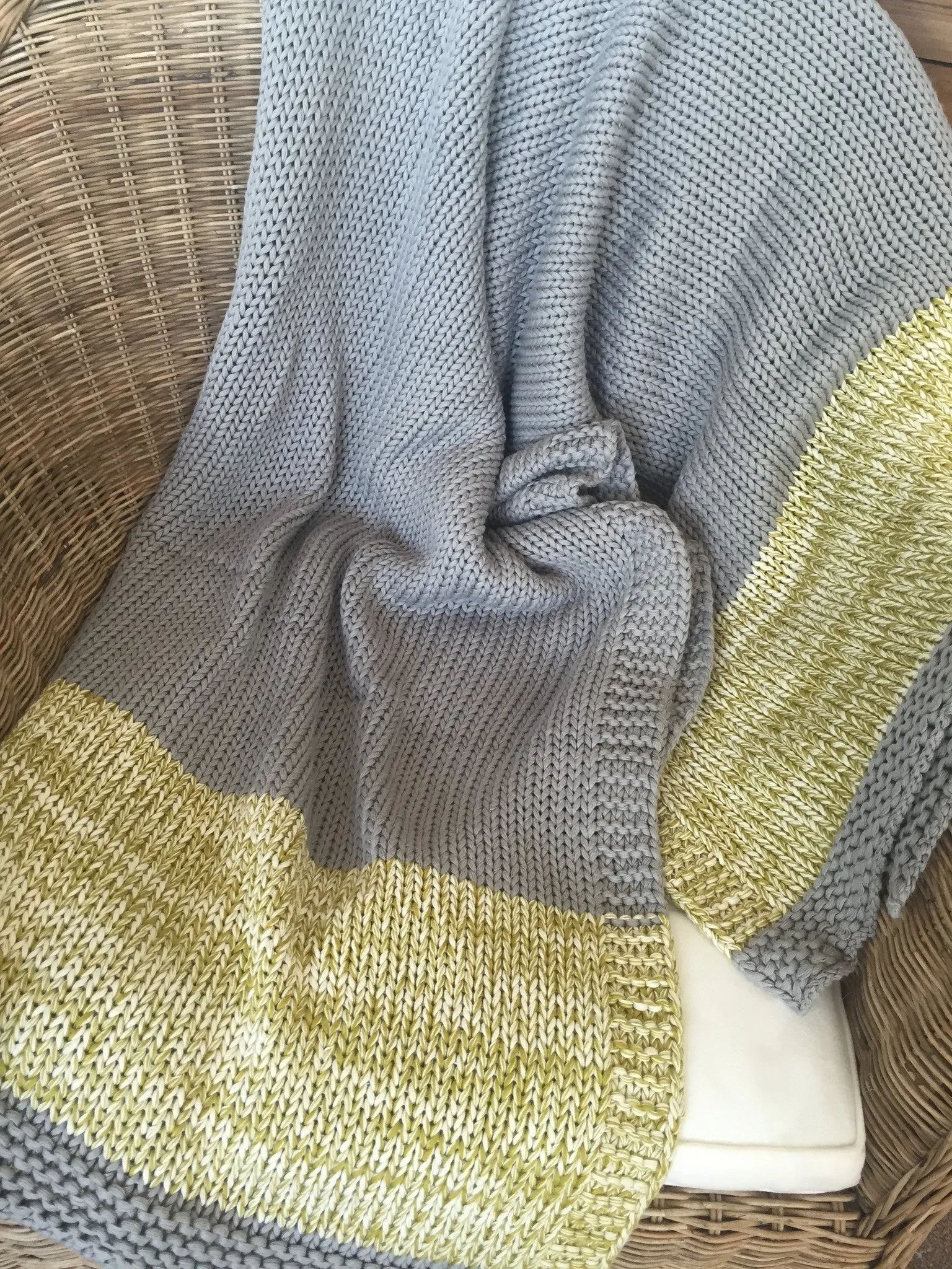 Indus Design Marled Hem Throw Rug Pistachio & Flint