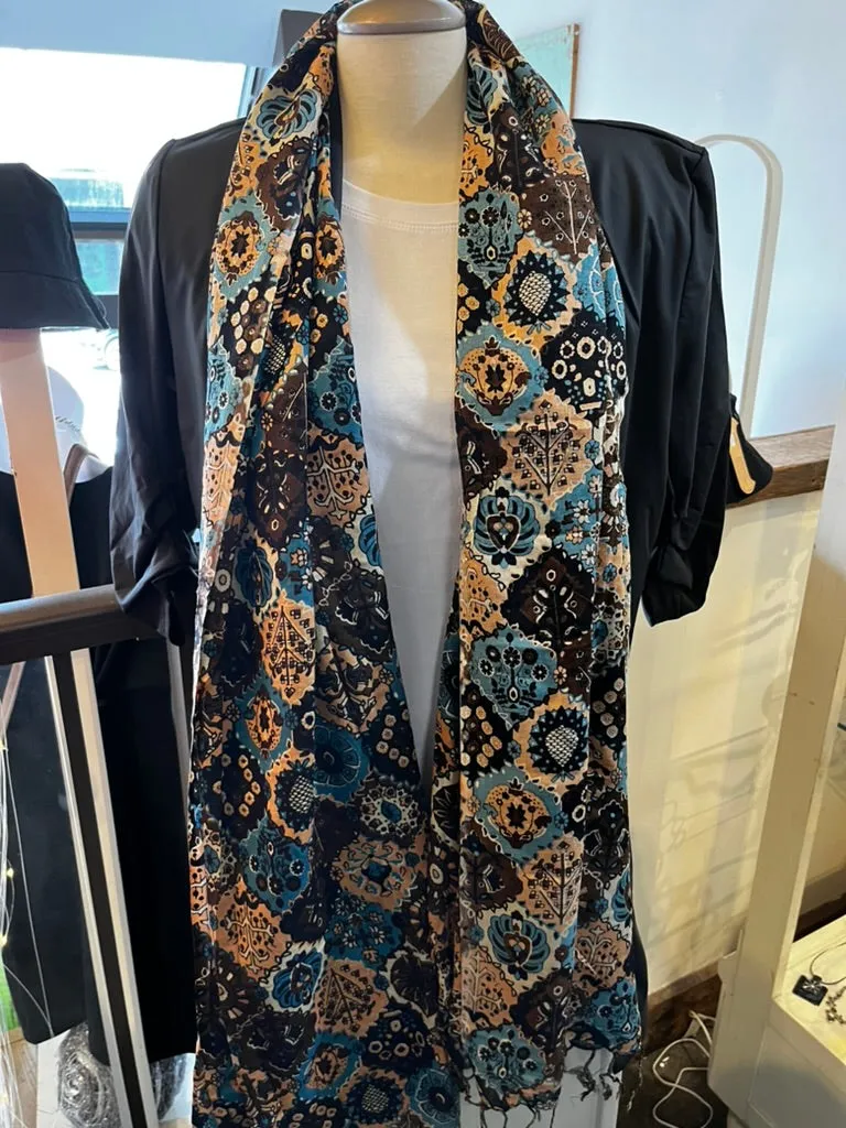 Lightweight Patterned Scarf (3 Designs)