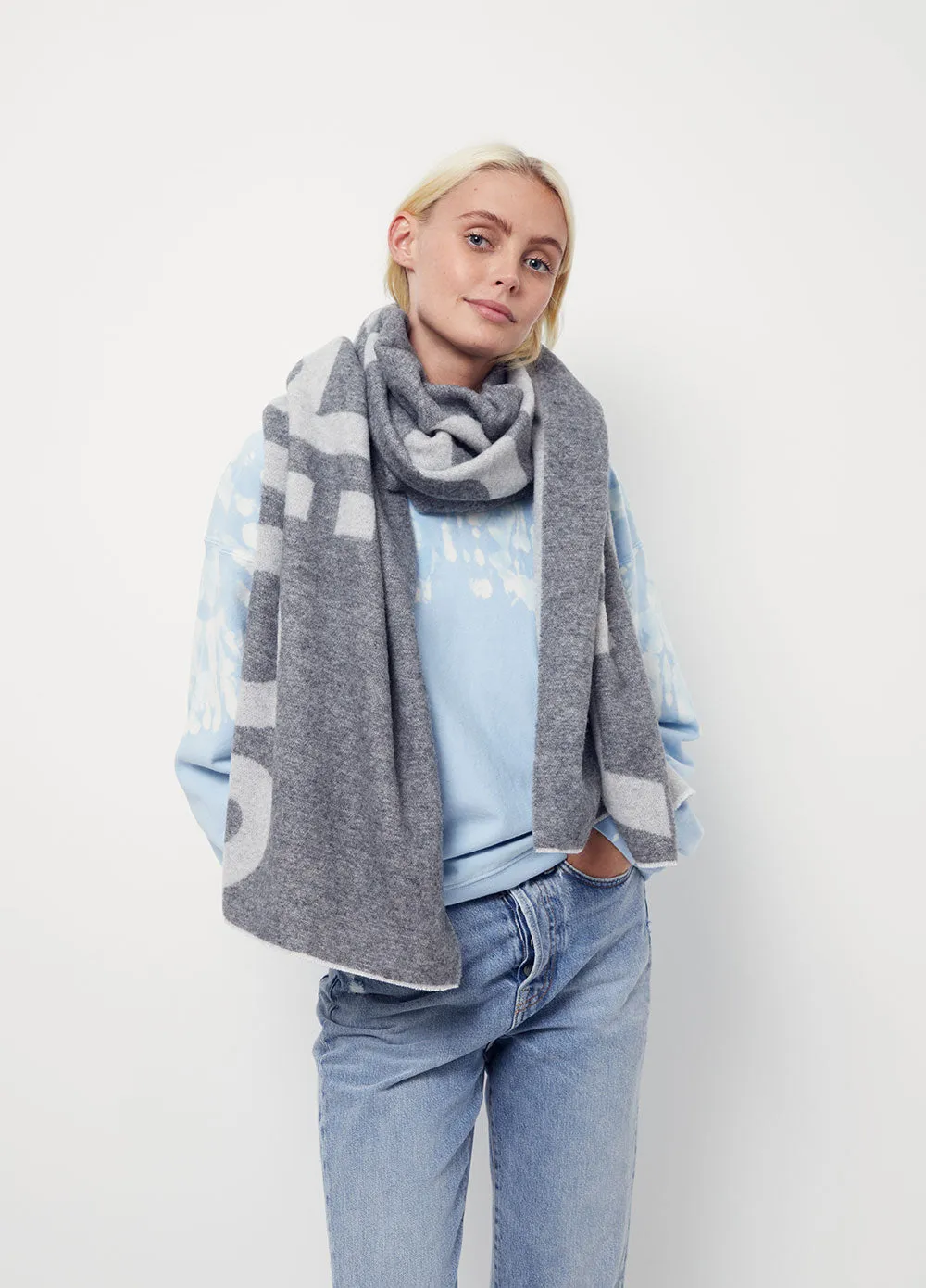 Logo Scarf