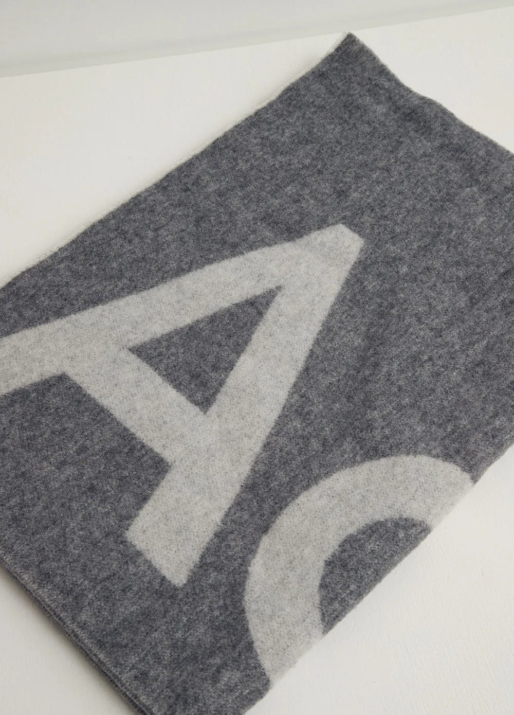 Logo Scarf