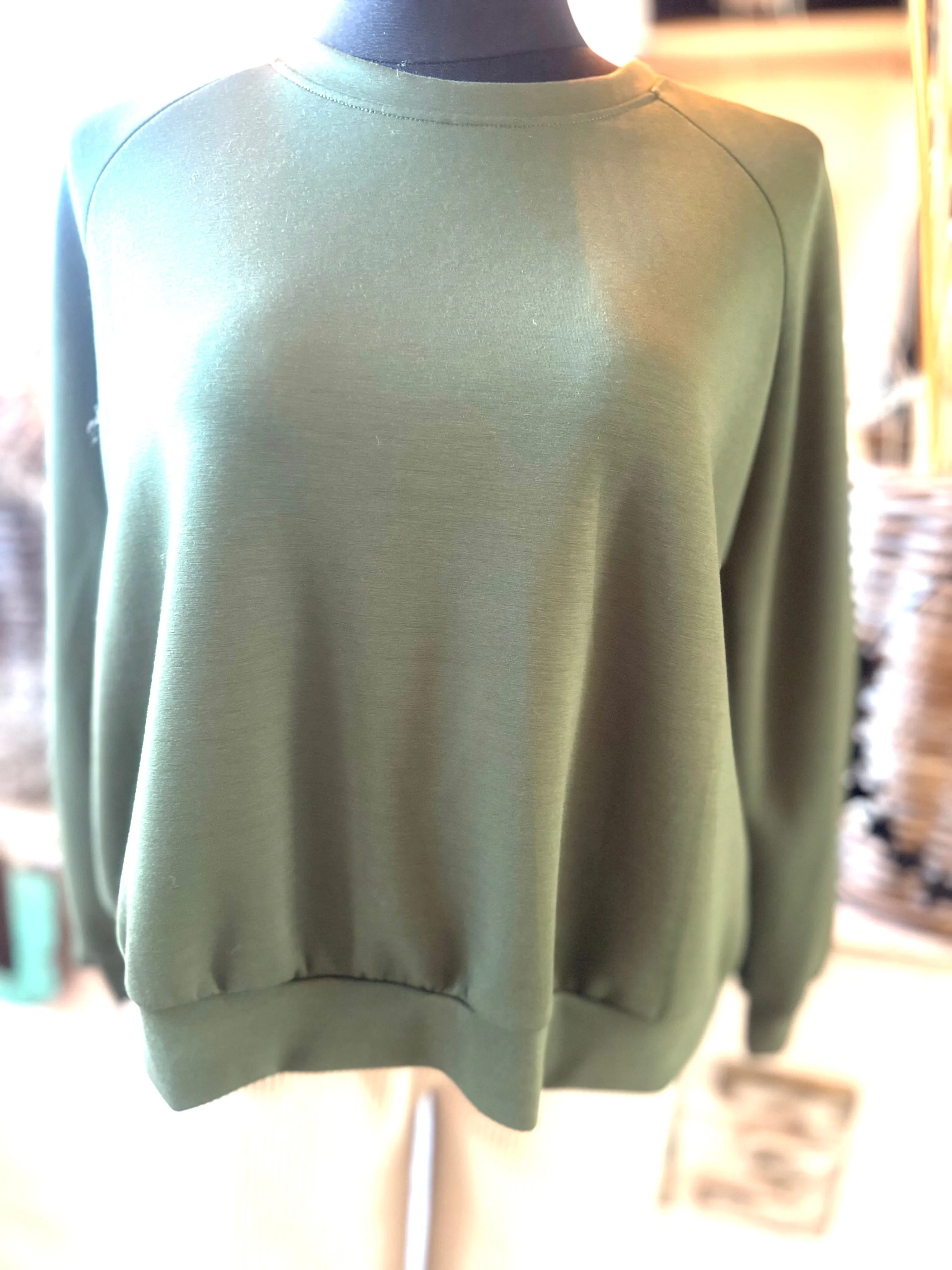 Sweatshirt 5